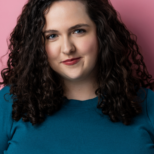 KAYLEIGH HOWARD HEADSHOT